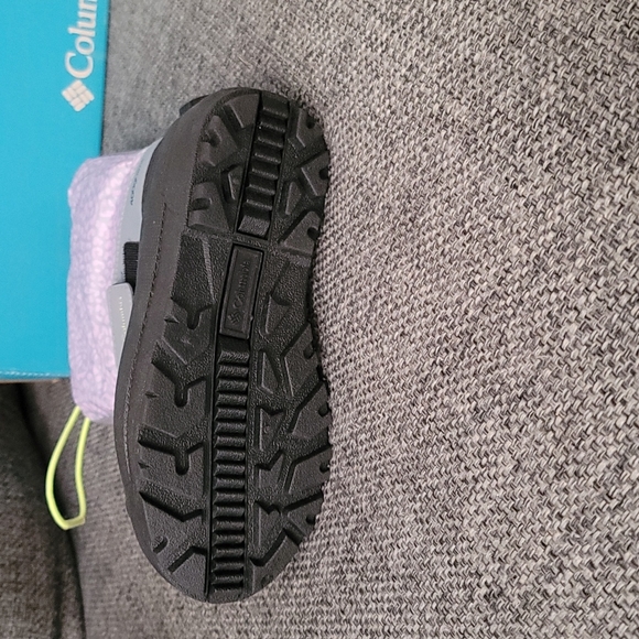 Columbia - Picture 2 of 4